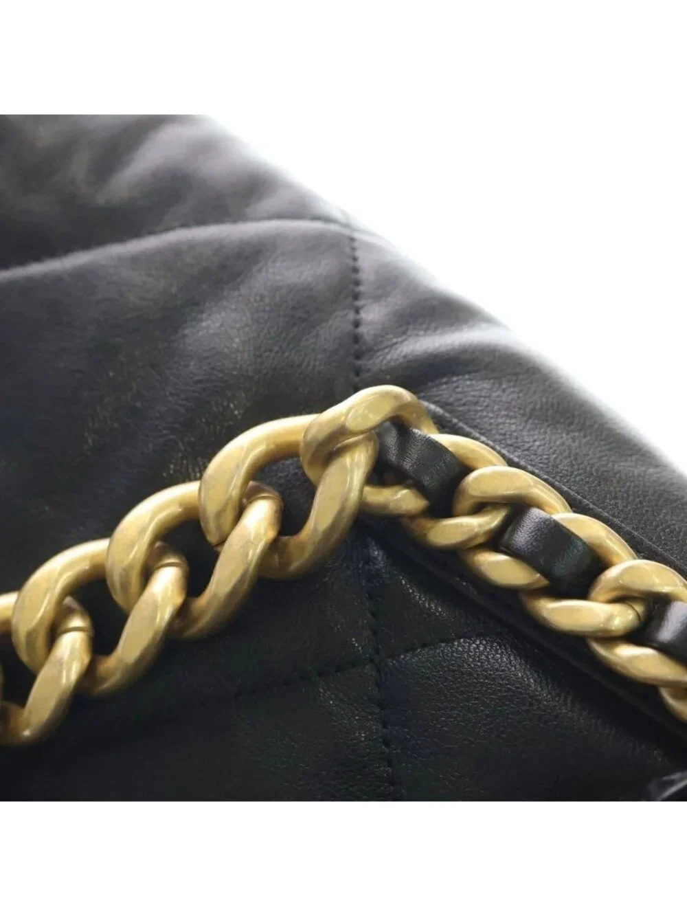 Chanel 19 Maxi Shiny Lambskin Shoulder Bag Black